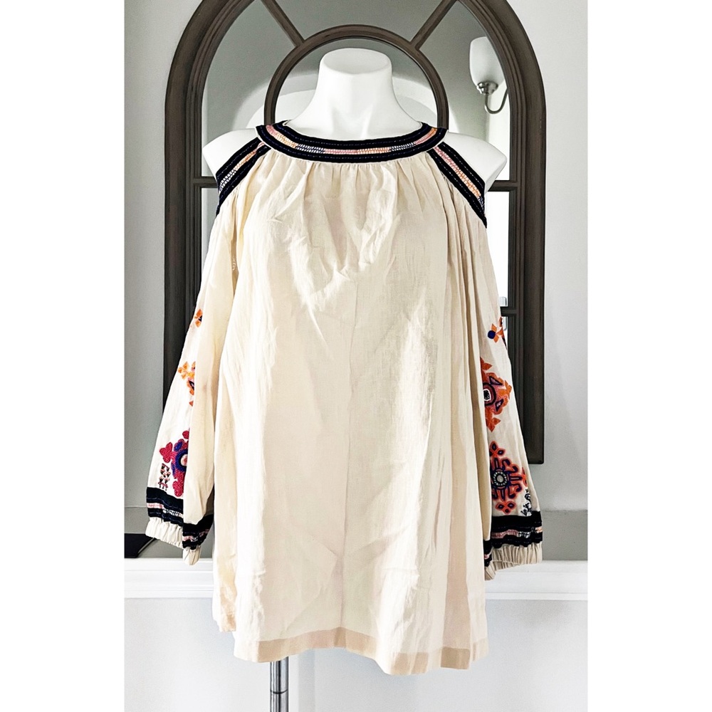 NWT Wandering Halter Boho Blouse, Cold-Shoulder Open Back Size 40 New w/Tag